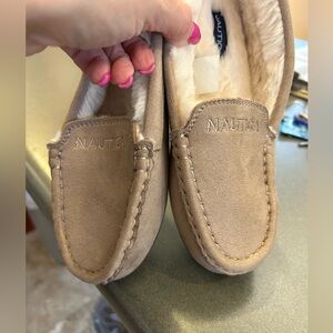 Nautica Clearwater  Faux Fur Women's Moccasin Slippers Size 6